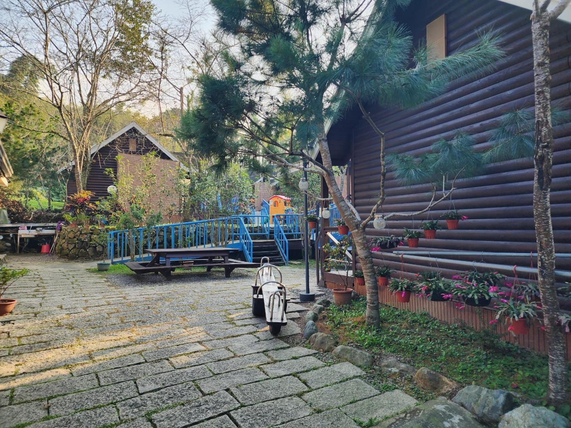 לוגו 杉溪鹿莊園-溪頭獨棟式小木屋 & 如需溜滑房型請選請選家庭房 מראה חיצוני תמונה